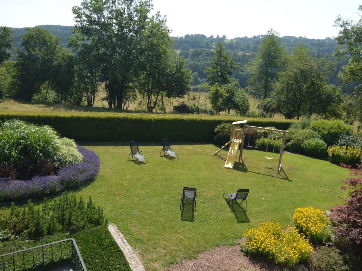 Elegant Villa In Stavelot With Fitness Playroom Exteriör bild