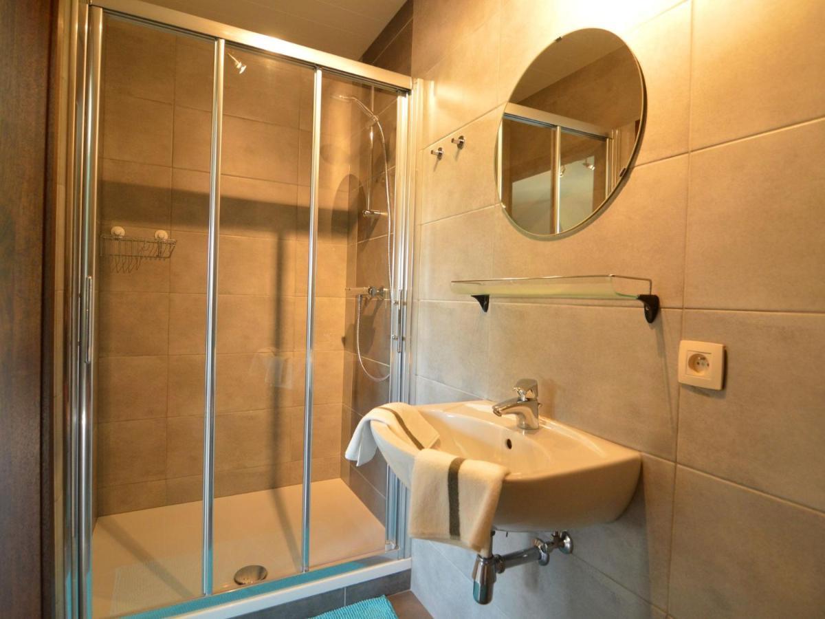 Elegant Villa In Stavelot With Fitness Playroom Exteriör bild